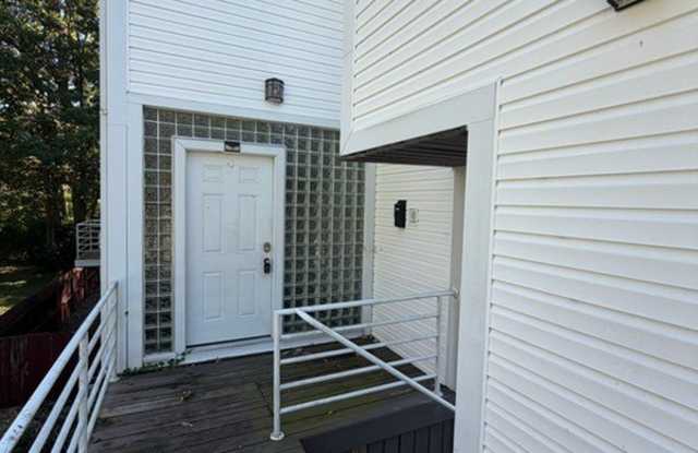 2218 Grierson Place Gallery 1