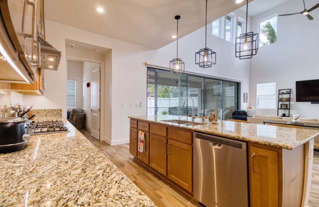 FULLY FURNISHED LUXURY HOME | UTILITIES INCLUDED | EXCLUSIVE RANCHARRAH LIFESTYLE Gallery 4
