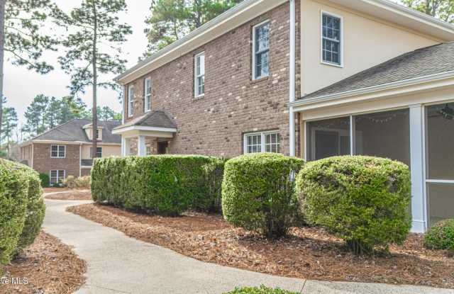 401 Longwood Place - 401 Longwood Place, Aberdeen, NC 28315