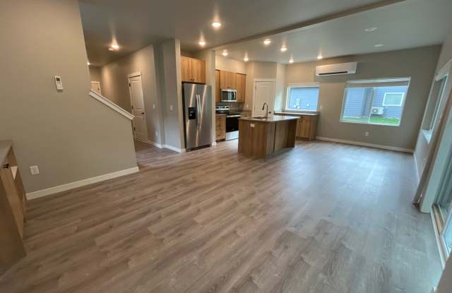 Welcome to The Ridge, 3 Bedroom Home! Gallery 4