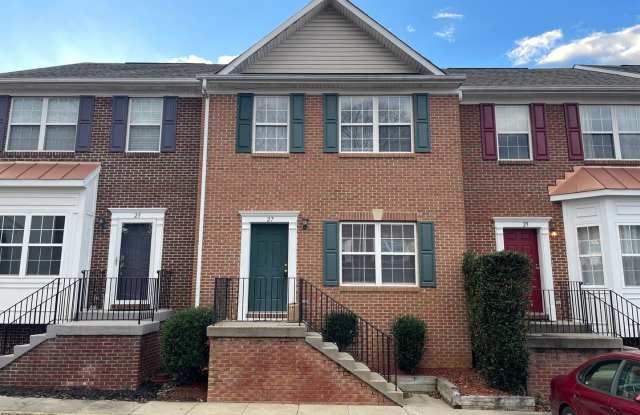 UPDATED TOWNHOUSE IN FREDERICKSBURG - CLOSE TO LEELAND STATION VRE photos photos UPDATED TOWNHOUSE IN FREDERICKSBURG - CLOSE TO LEELAND STATION VRE photos photos