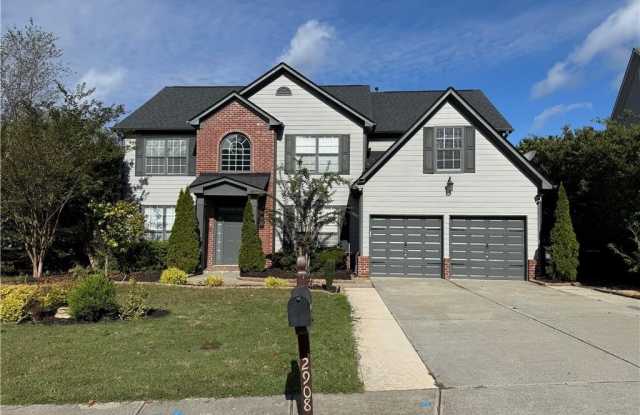 2908 Belfaire Lake Drive Gallery 1