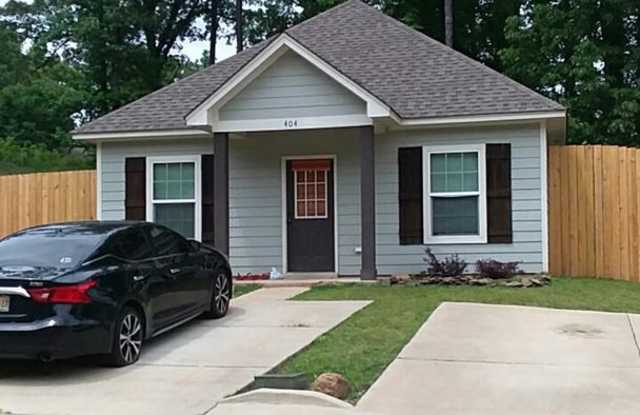4 BD/4 BA photos photos