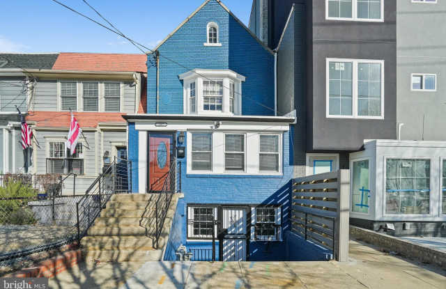 207 KENNEDY Street NW photos photos