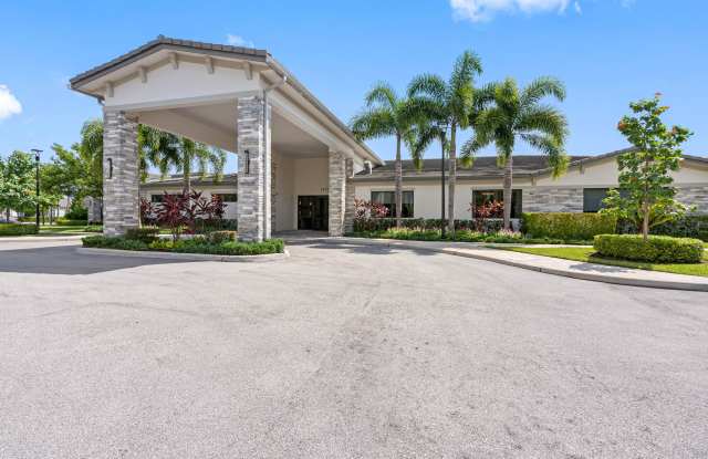 Senior Housing - Solera at Avalon Trails Gallery 2