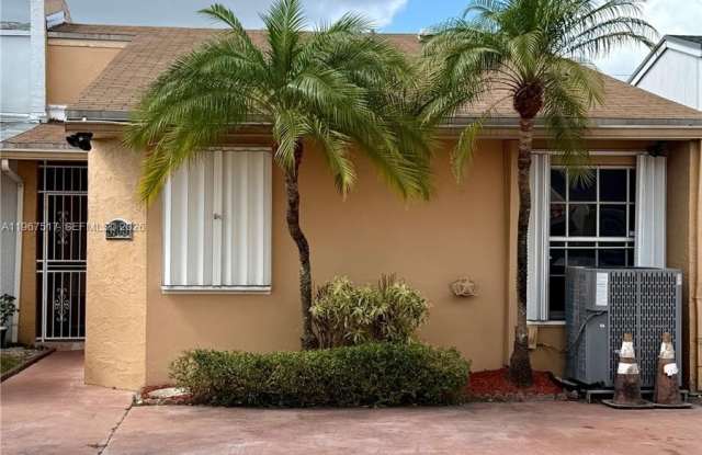 5900 W 21st Ct photos photos