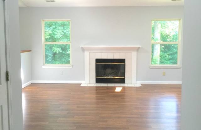 Single Family Home for Rent in Quiet Neighborhood Gallery 3