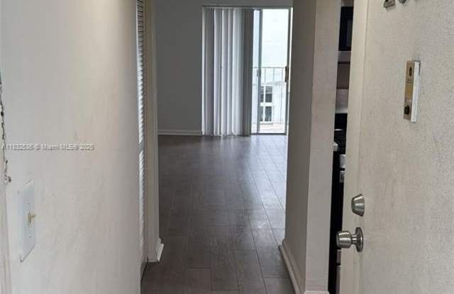 1615 Meridian Ave photos photos
