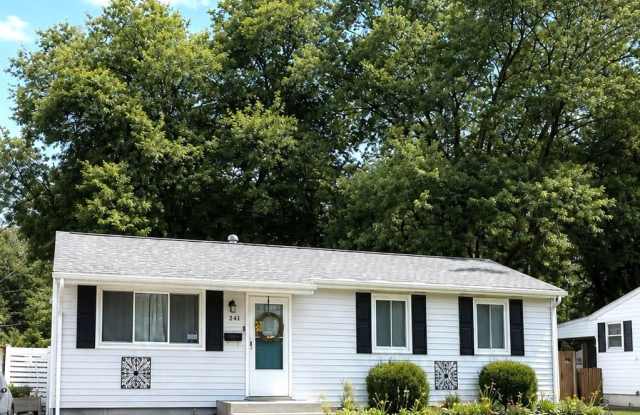 241 Sycamore Rd photos photos