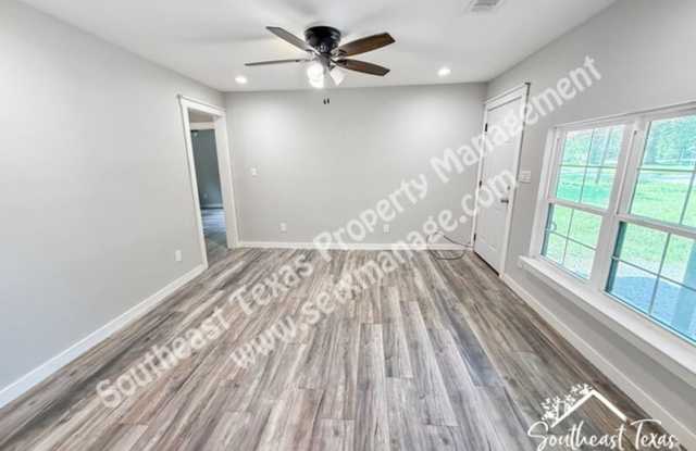 990 Springdale Street Gallery 2