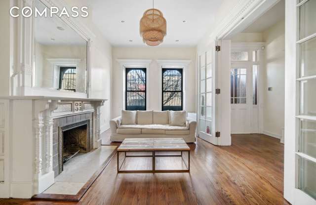 136 West 121st Street - 136 West 121st Street, New York City, NY 10027