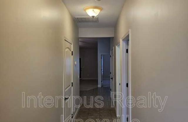 2715 Waters Place Dr Gallery 2