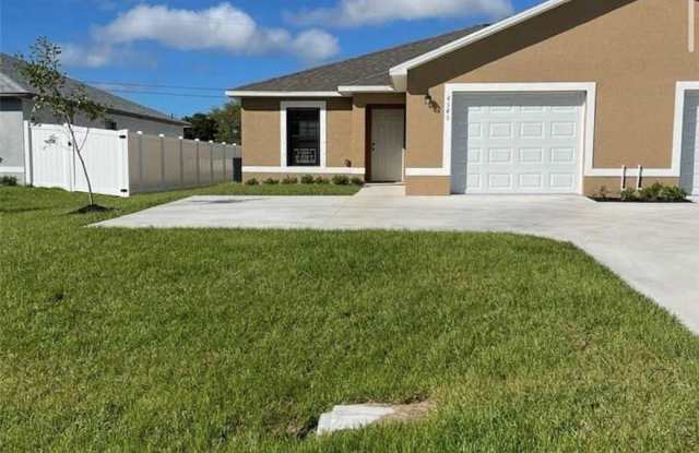 4540 SW 8th Court Gallery 1
