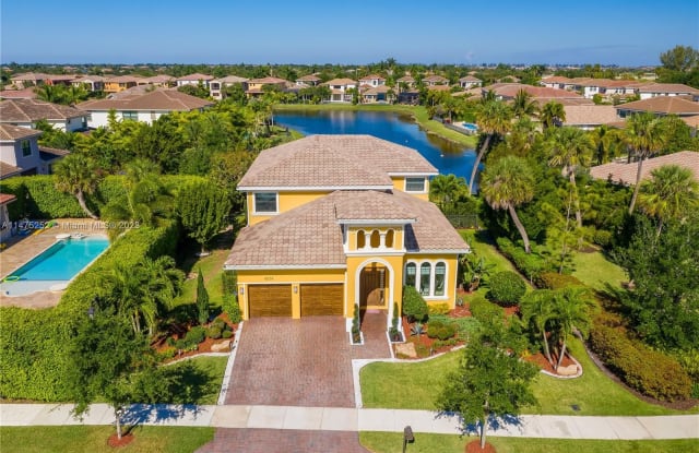 8256 Bradford Way - 8256 Bradford Way, Parkland, FL 33076