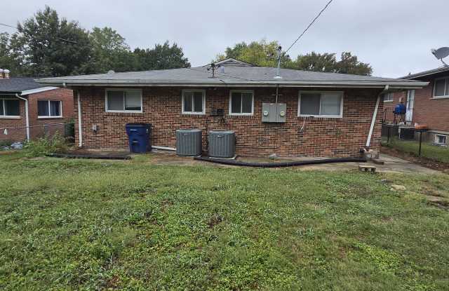 3136 Sherman Dr Gallery 2
