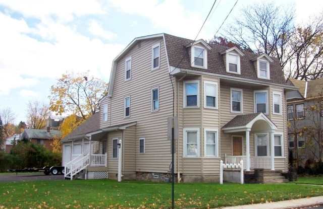1643 ROCKWELL Road unit: 5 - 1643 Rockwell Road, Montgomery County, PA 19001 1643 ROCKWELL Road unit: 5 - 1643 Rockwell Road, Montgomery County, PA 19001