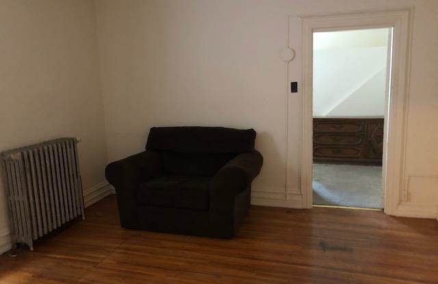 406 Chestnut Street Gallery 3