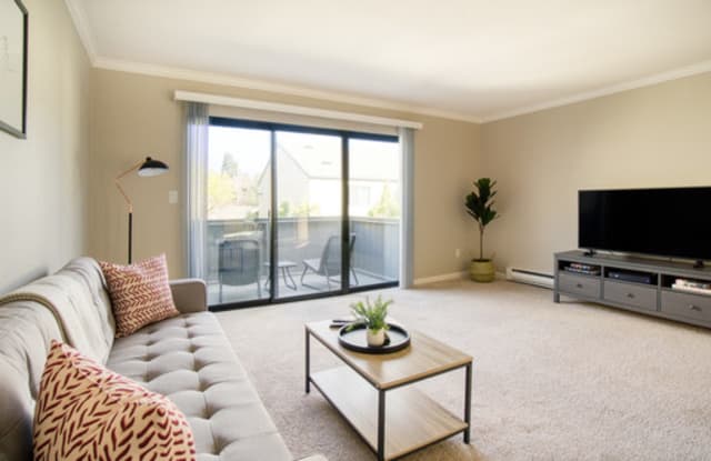 10270 N Foothill Blvd - 10270 North Foothill Boulevard, Cupertino, CA 95014