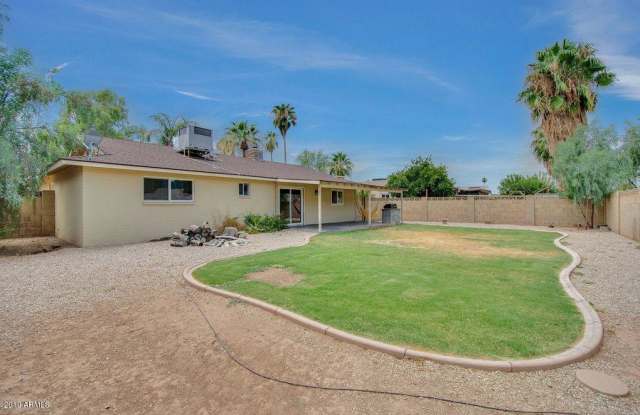 2166 E PALMCROFT Drive Gallery 4