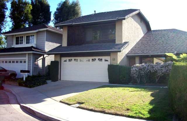 28 Lucero West - 28 Lucero West, Irvine, CA 92620