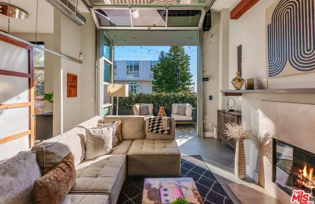 1152 N La Cienega Blvd unit: 201 photos photos 1152 N La Cienega Blvd unit: 201 photos photos