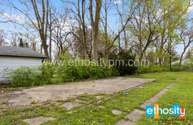 3922 Rookwood Avenue Gallery 3