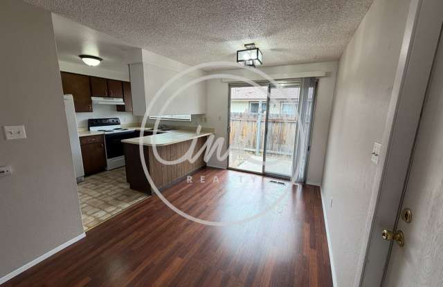 Charming 2 Bedroom 1 Bathroom Quadplex Available for Rent Gallery 4