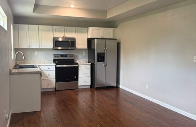 2 Bedroom 1 Bath House Gallery 4