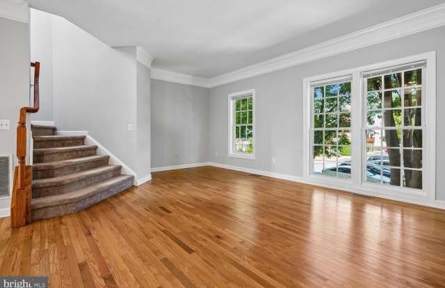 4370 THOMAS BRIGADE LN Gallery 2