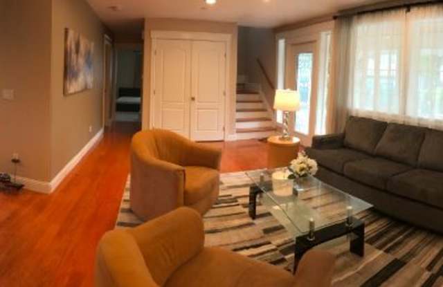 12636 4th Ave SW Gallery 2
