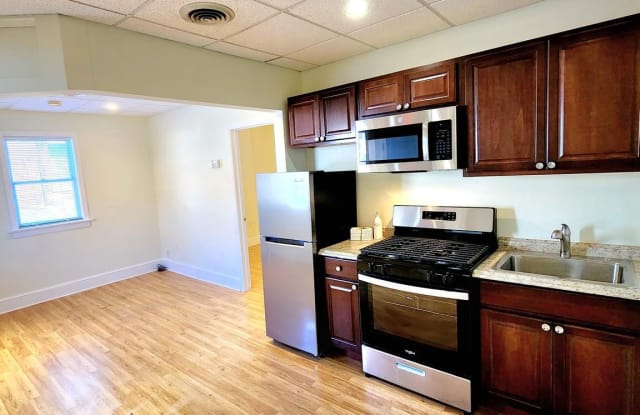 1052 BRUNSWICK AVENUE - 1052 Brunswick Avenue, Trenton, NJ 08638