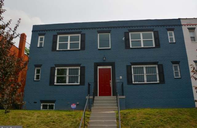 5029 HANNA PL SE #1 photos photos