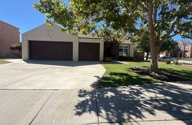 West Palmdale Home photos photos