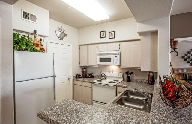 Cantamar - 16630 North 43rd Avenue, Phoenix, AZ 85306