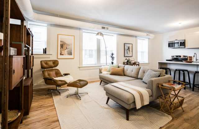 Broderick Manor Gallery 2