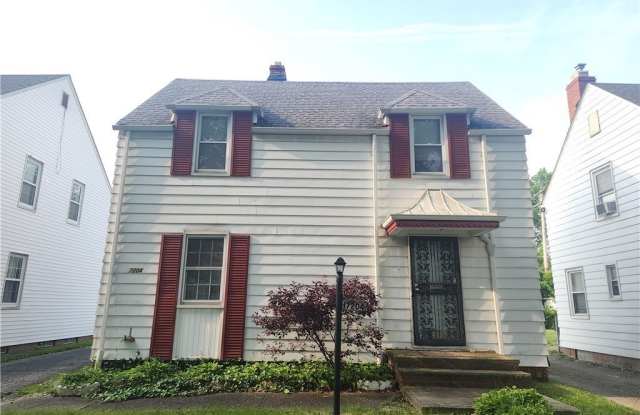 17204 Walden Avenue photos photos