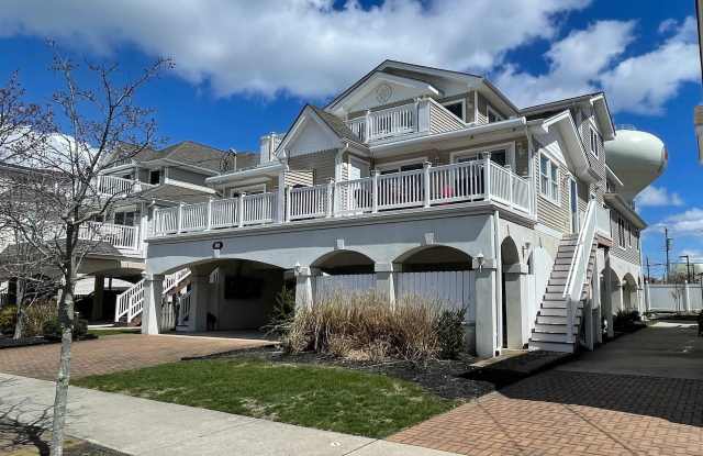 111 N Washington Ave photos photos