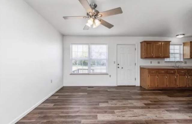 621 Twin Valley Dr photos photos