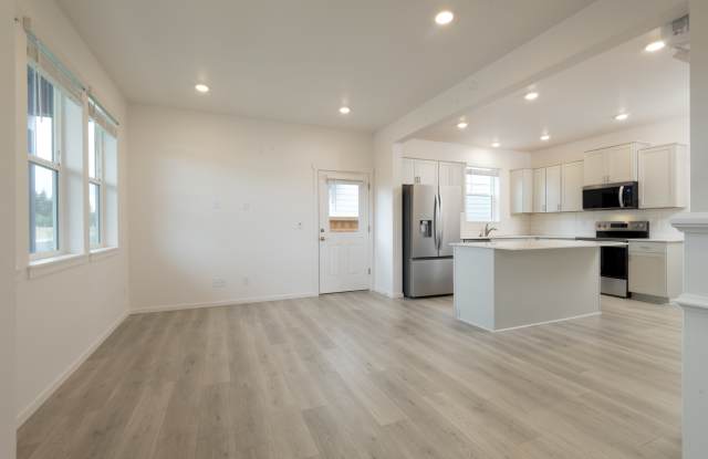 16214 204th Avenue East Gallery 2