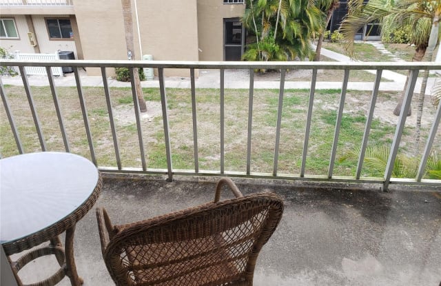2946 CLARK ROAD - 2946 Clark Road, Gulf Gate Estates, FL 34231