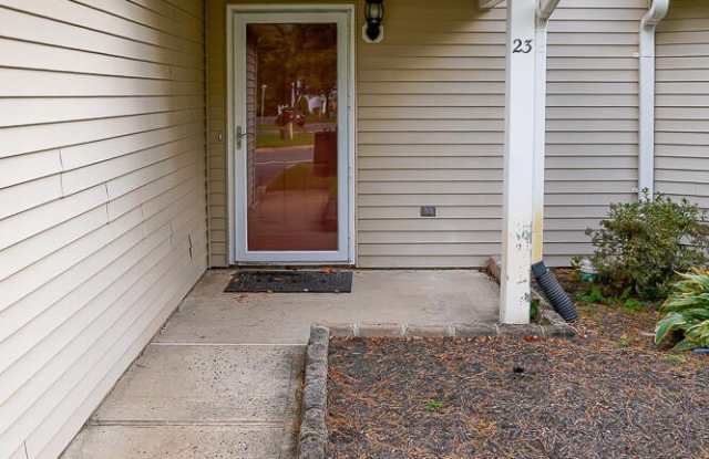 23 Commons Drive Gallery 2
