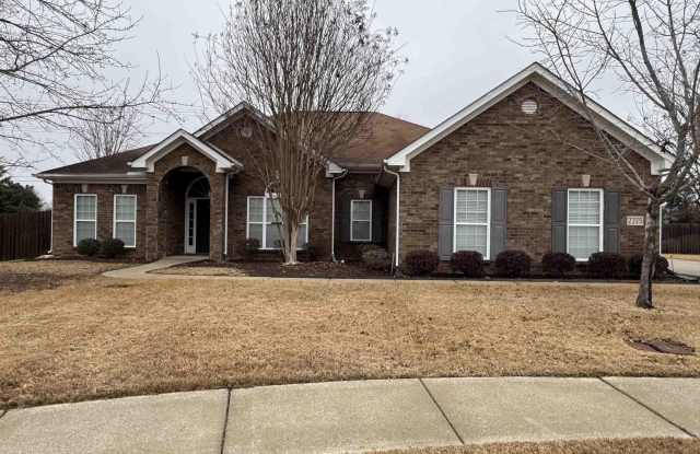 2275 Towne Park Drive - 2275 Towne Park Drive Southwest, Huntsville, AL 35803