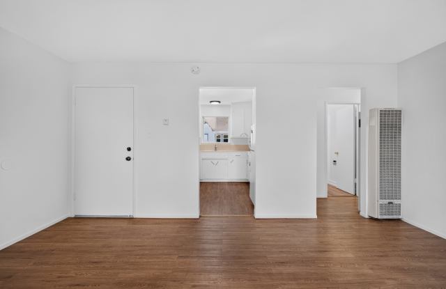736 Mountain View Avenue - 1 Gallery 3