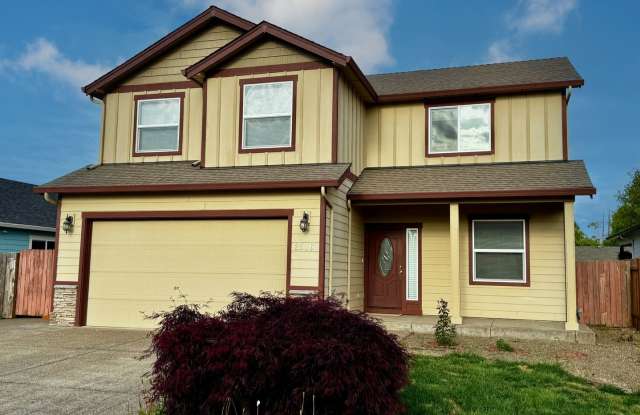 Spacious 3-4 Bedroom Home with Low Maintenance Yard  BONUS Large RV Pad photos photos