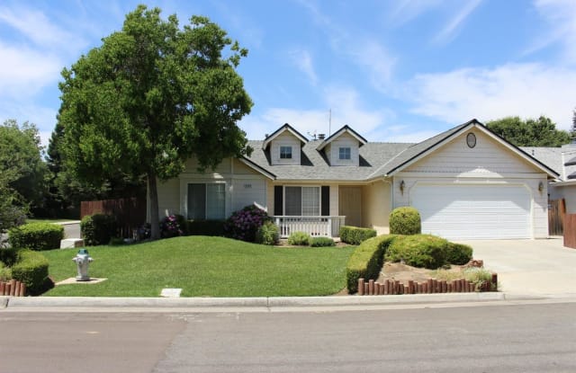 5693 N Cleo Avenue - 5693 North Cleo Avenue, Fresno, CA 93722