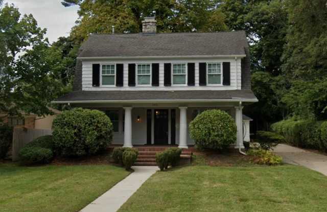 682 Woodgate Avenue Gallery 1