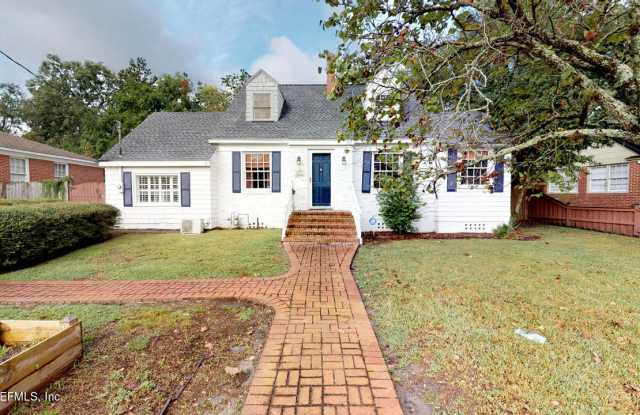1661 GERALDINE DR Gallery 2