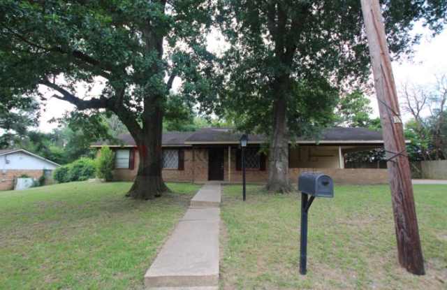 2217 Alta Mira Drive - 2217 Alta Mira Drive, Tyler, TX 75701