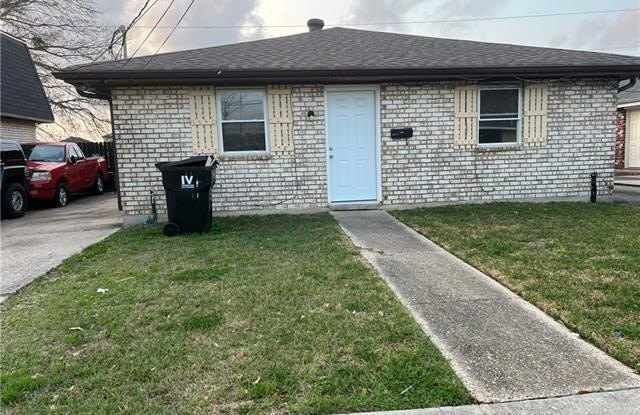 3508 PAKENHAM Drive photos photos