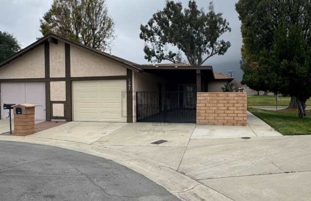 55+ COMMUNITY- Charming 2-Bed, 2-Bath Home in Desirable 55+ Sunrise Community photos photos